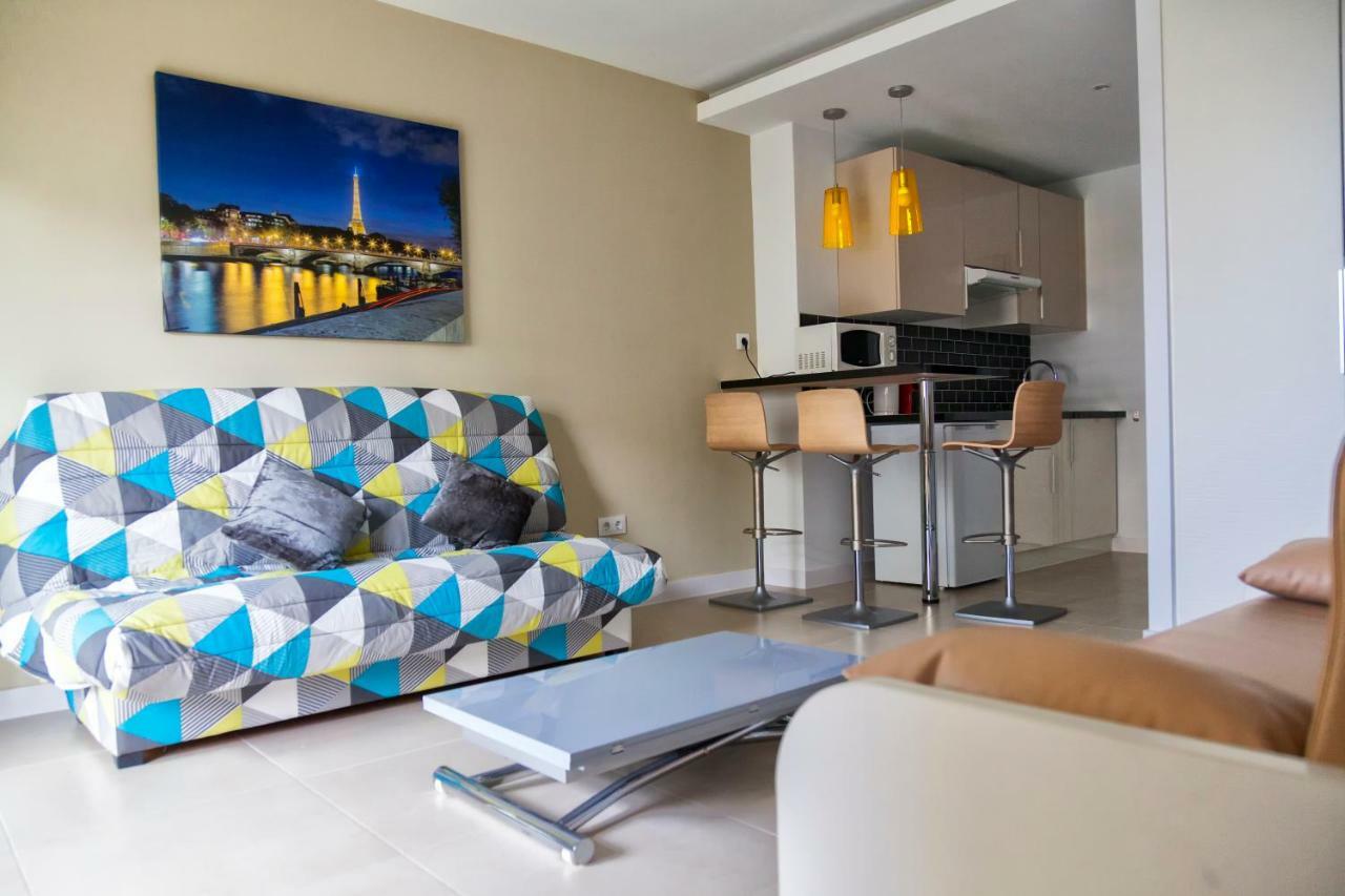 Estudio En Benalbeach Apartment เบนัลมาเดนา ภายนอก รูปภาพ